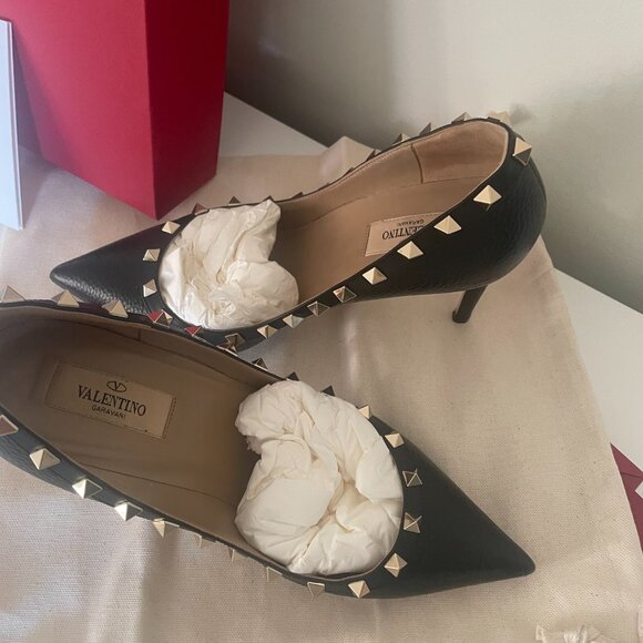 Valentino Garavani Black Studded Heels - Picture 3 of 11